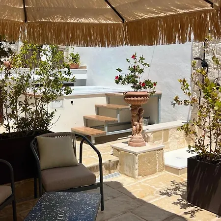 Incentro Domus Couette-café 4*