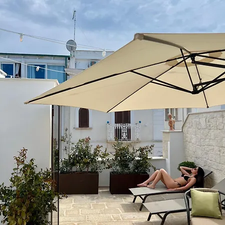 Incentro Domus Oda ve Kahvaltı Polignano a Mare